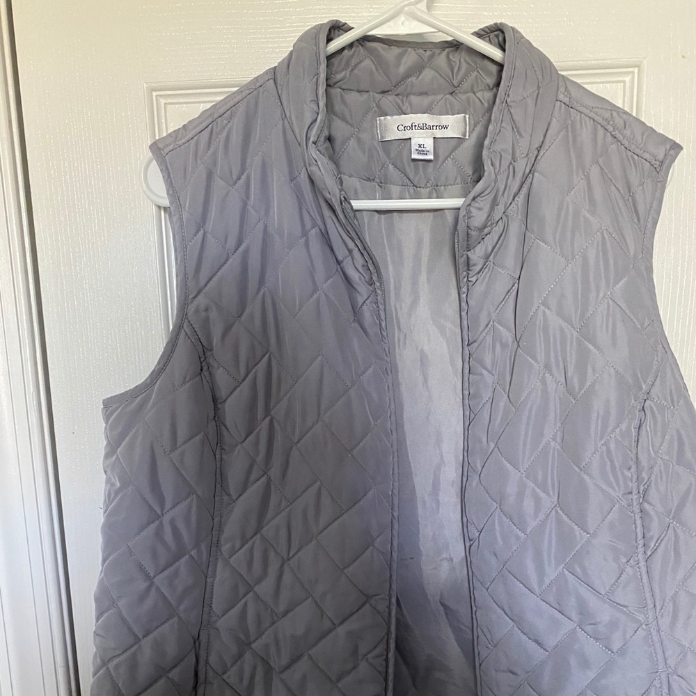 Gray vest XL